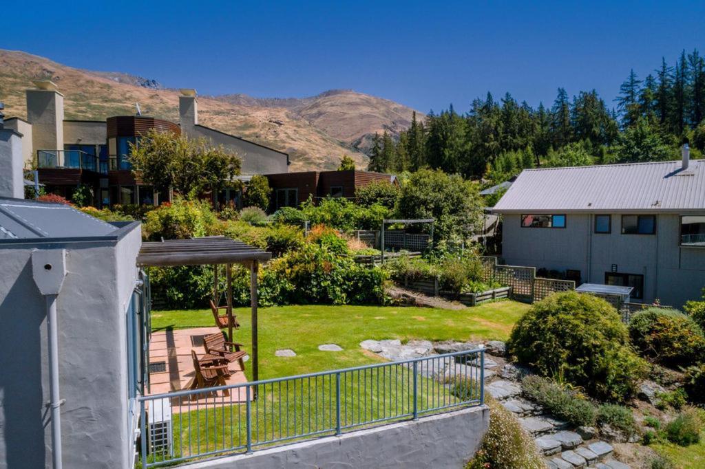Sargood Splendour - Wanaka Holiday Home Eksteriør bilde